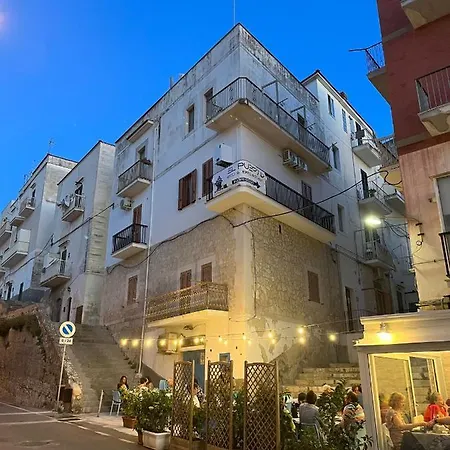 לינה וארוחת בוקר El Puerto